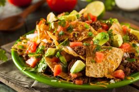 It showcases 15 eateries, including La Poblanita Food Truck, Sabor Latino Cuban & Peruvian Cuisine and La Parrilla Mexican Grill.